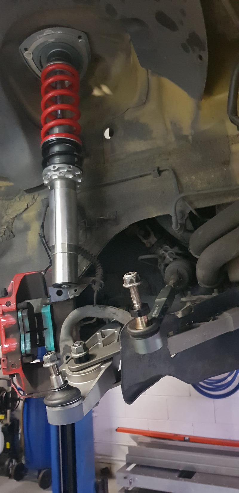 Motion Control Suspension Dampers - Porsche Boxster 987